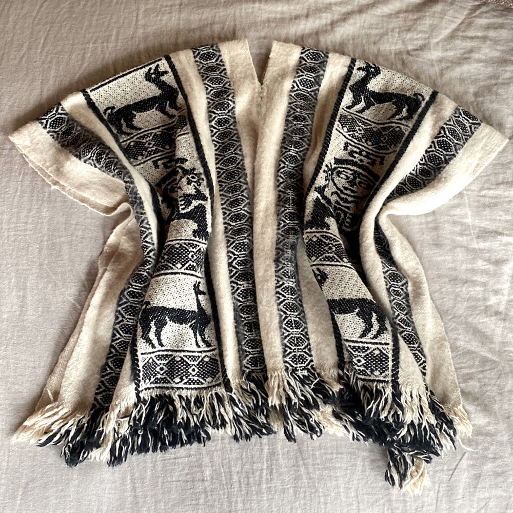 Vintage Boho Wool Poncho - Picture 2 of 5